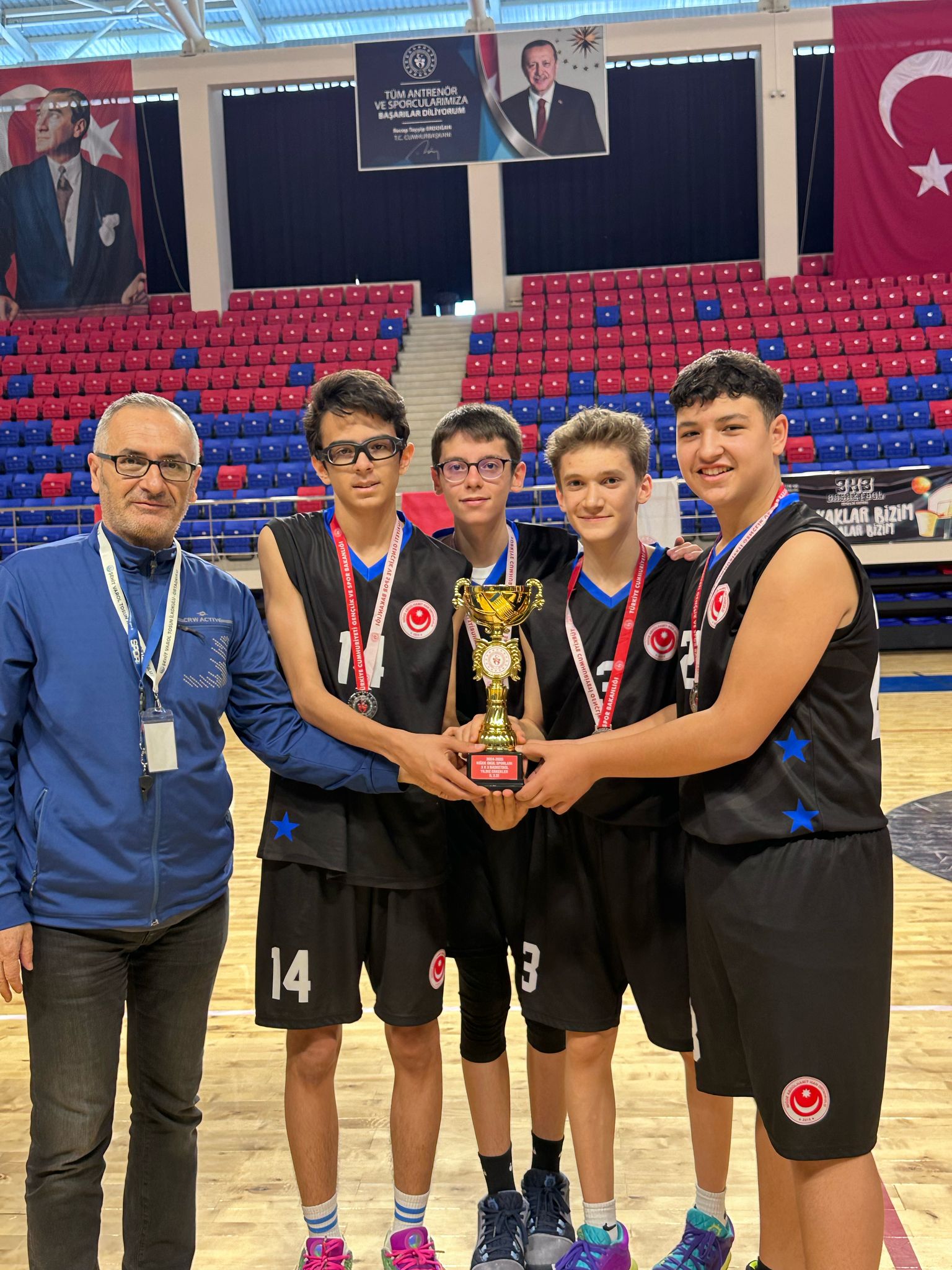 Yıldız Erkekler Basketbol Müsabakası Tamamlandı (2)