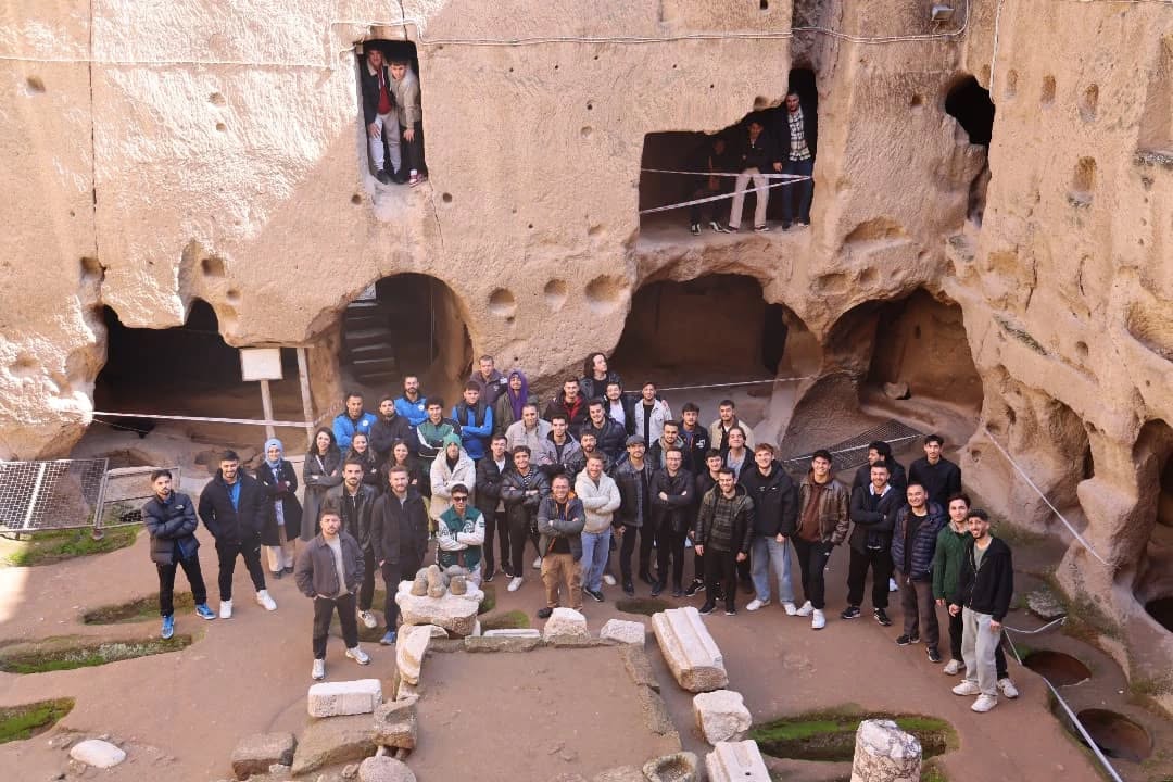 490586942 18061398815026205 3075771734990166062 N