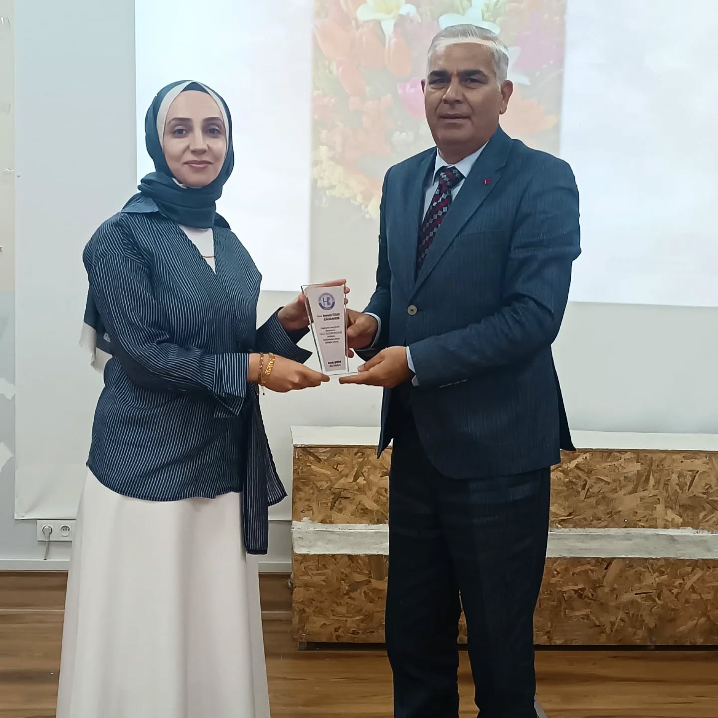 496825313 18080023483688443 1932825202149060674 N