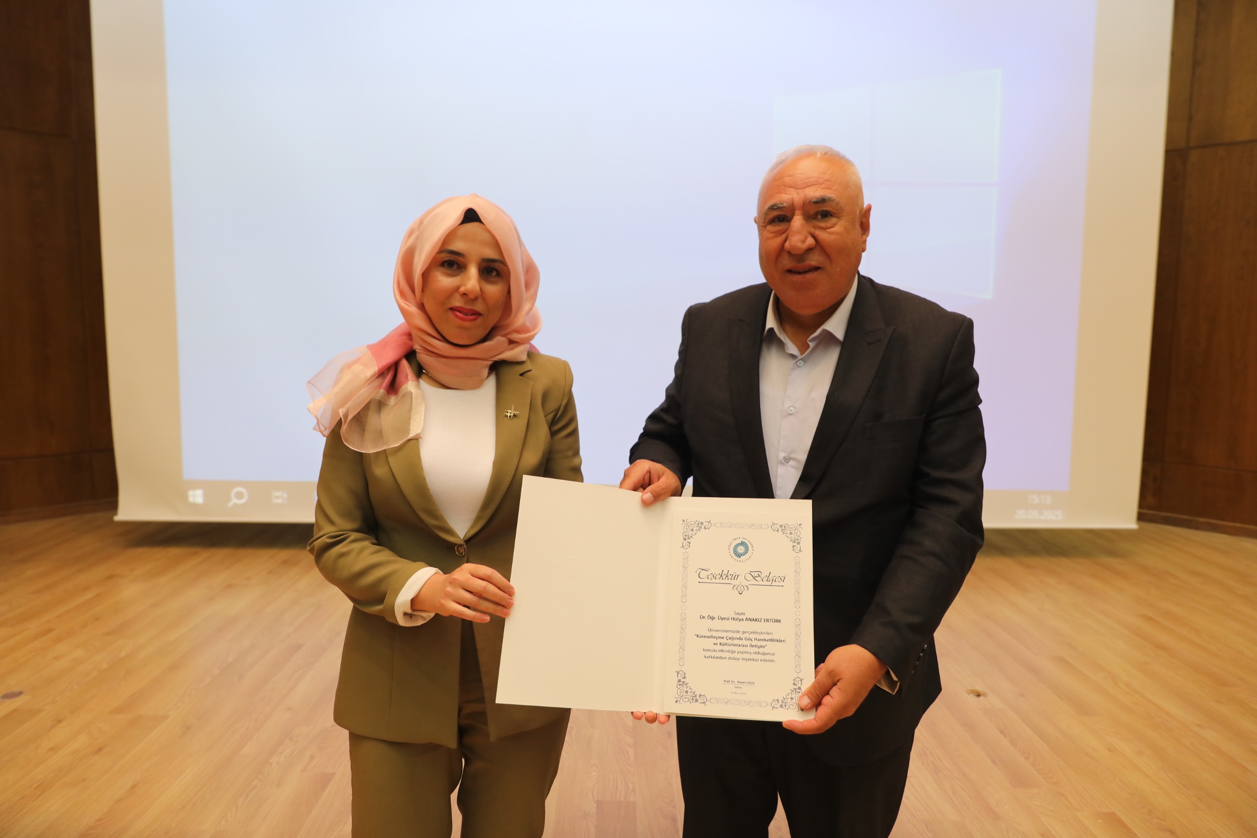 70858Df1 B4C2 4D70 B681 D2Ba12213900