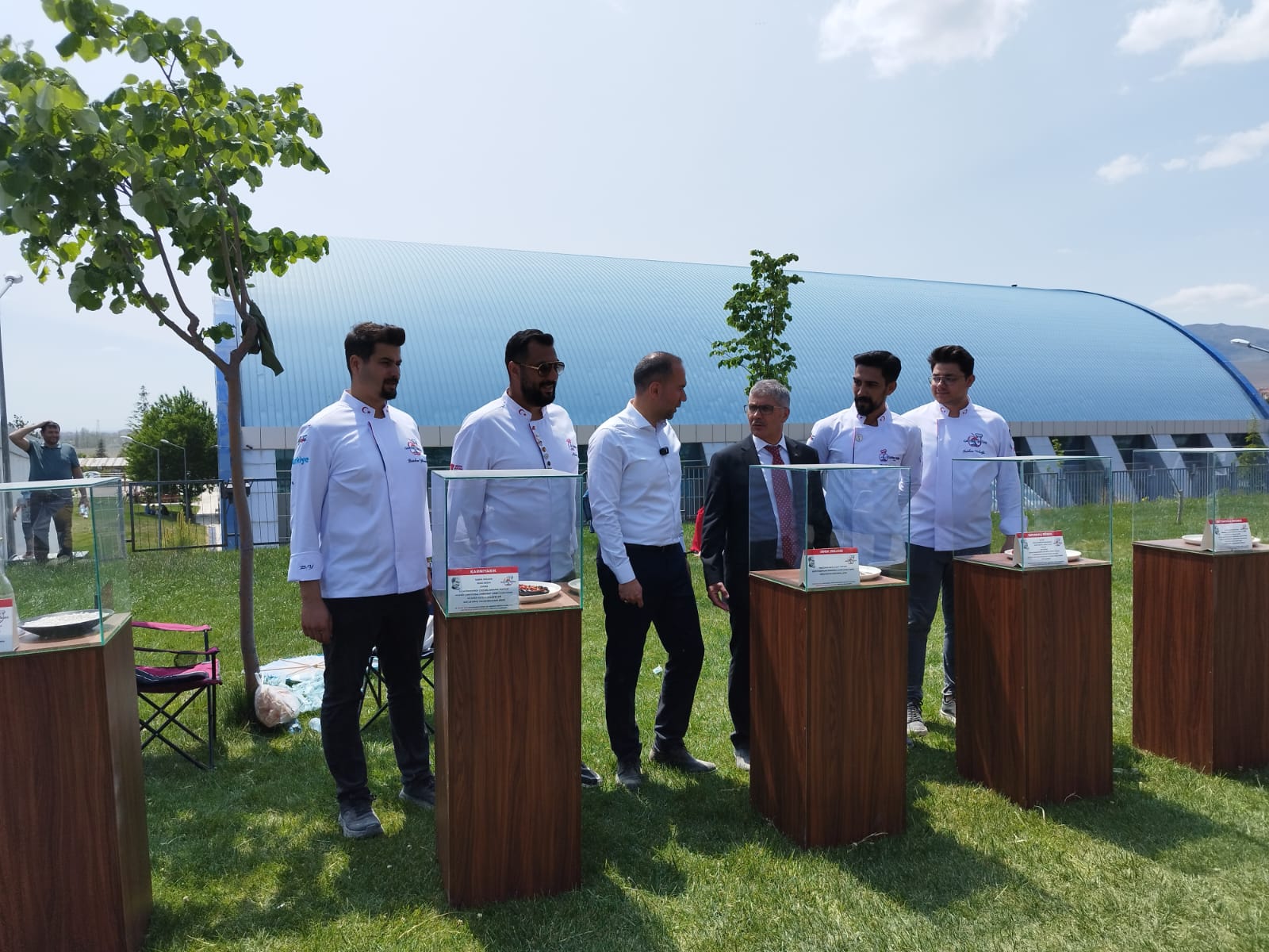 A0857565 527F 47De A1Dd 5E2Dd0Bf9572