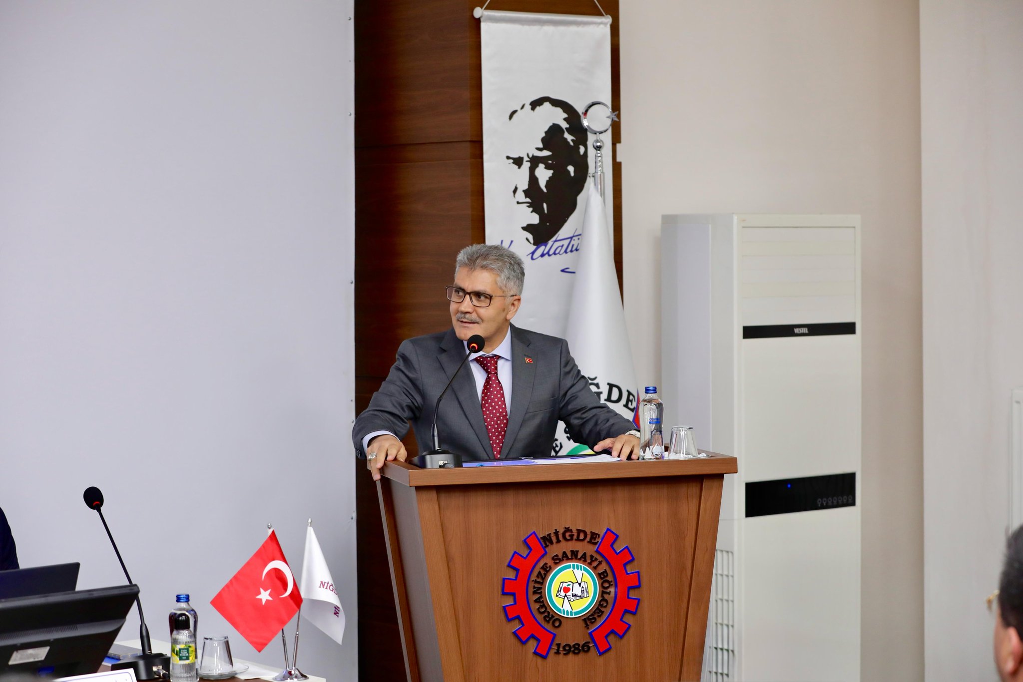 Gq B3 X Q L W0 A Eg7 Ug