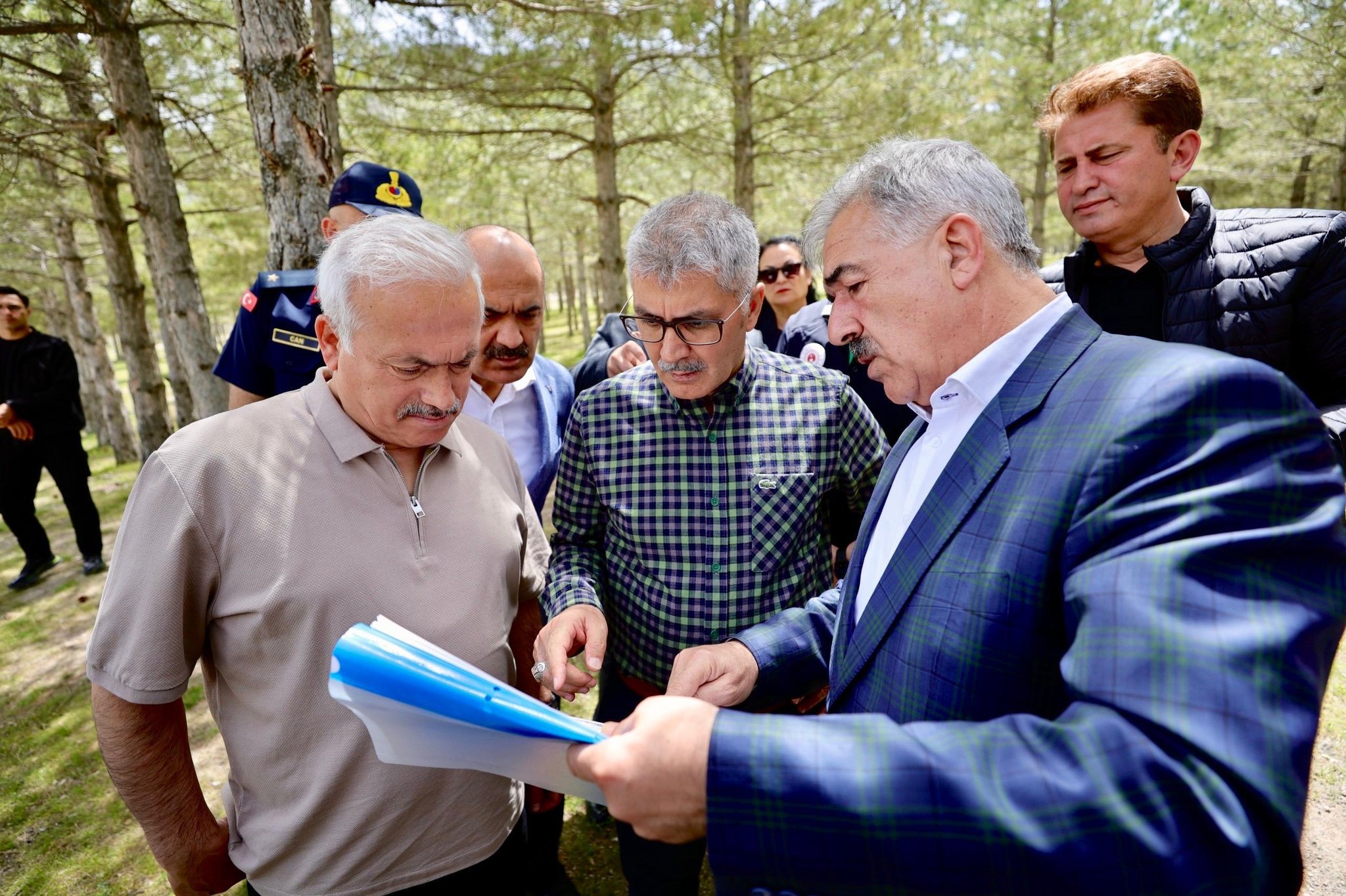 Gr Kh8Xi W Q A Ids Bp