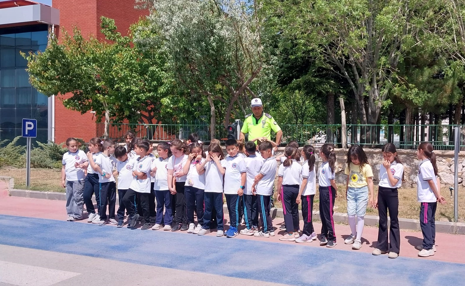 37454D38 F711 4469 8Cb0 9385A1D6E22A