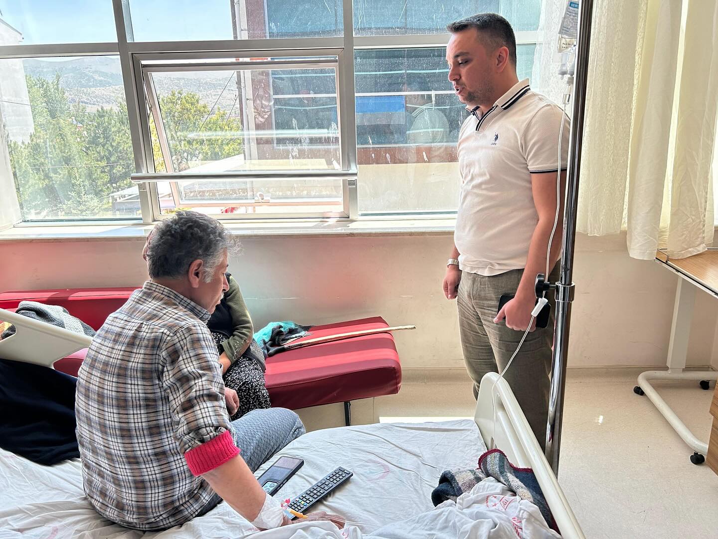 504392922 18278506936282007 8637215541933367726 N