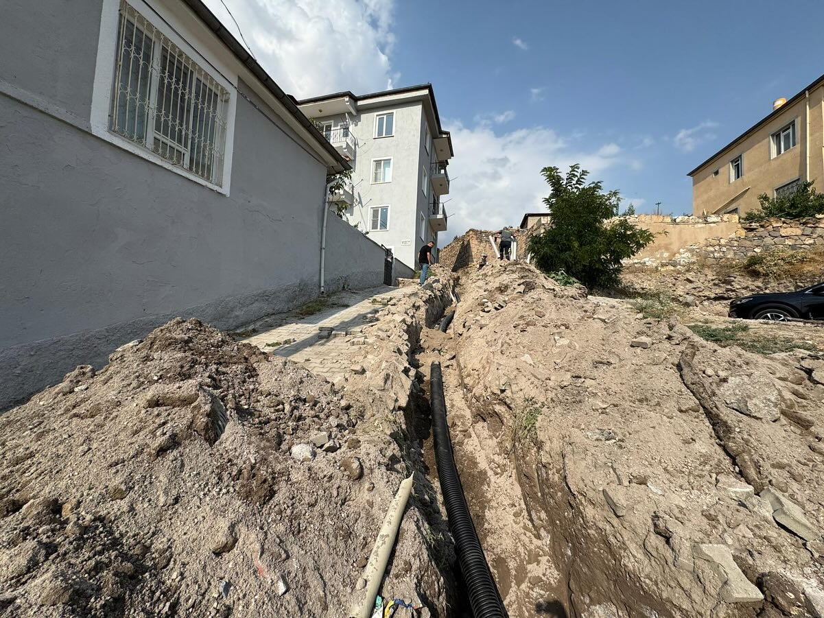 527391480 17909640039189525 7234589947779763917 N