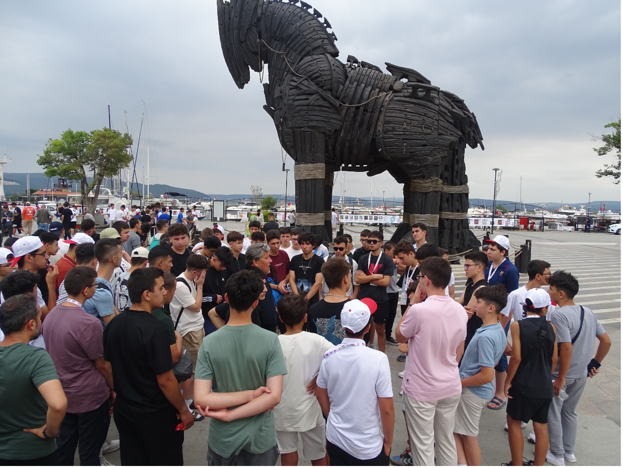 C341D2F4 32F4 4B40 B48C 71F876A20216