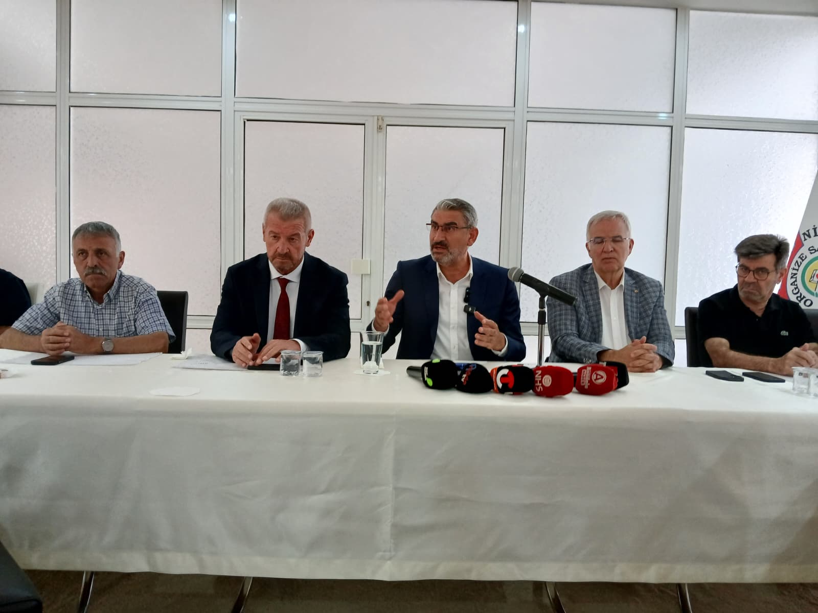 E05D518E Cde5 491A A555 42F2273E99Cb