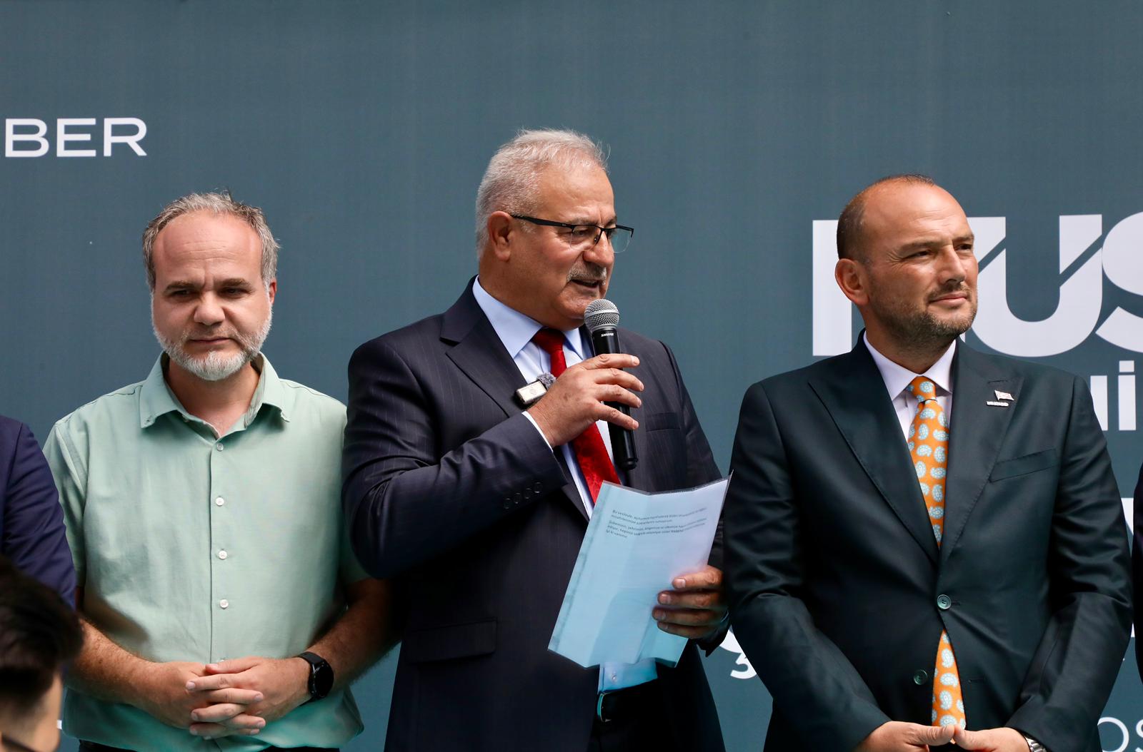 Gy4J Zl3 X E A A7B Yx