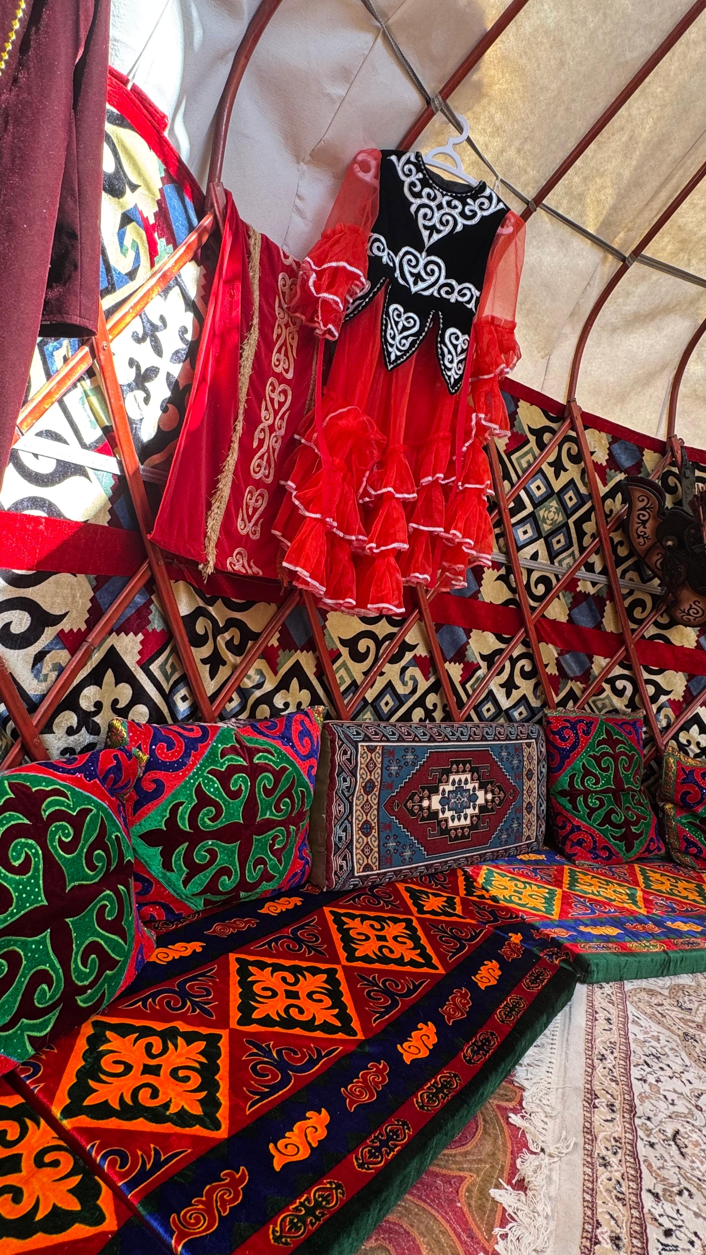 0B325614 E143 40Cf 8D4B 65E8B5Bd996C