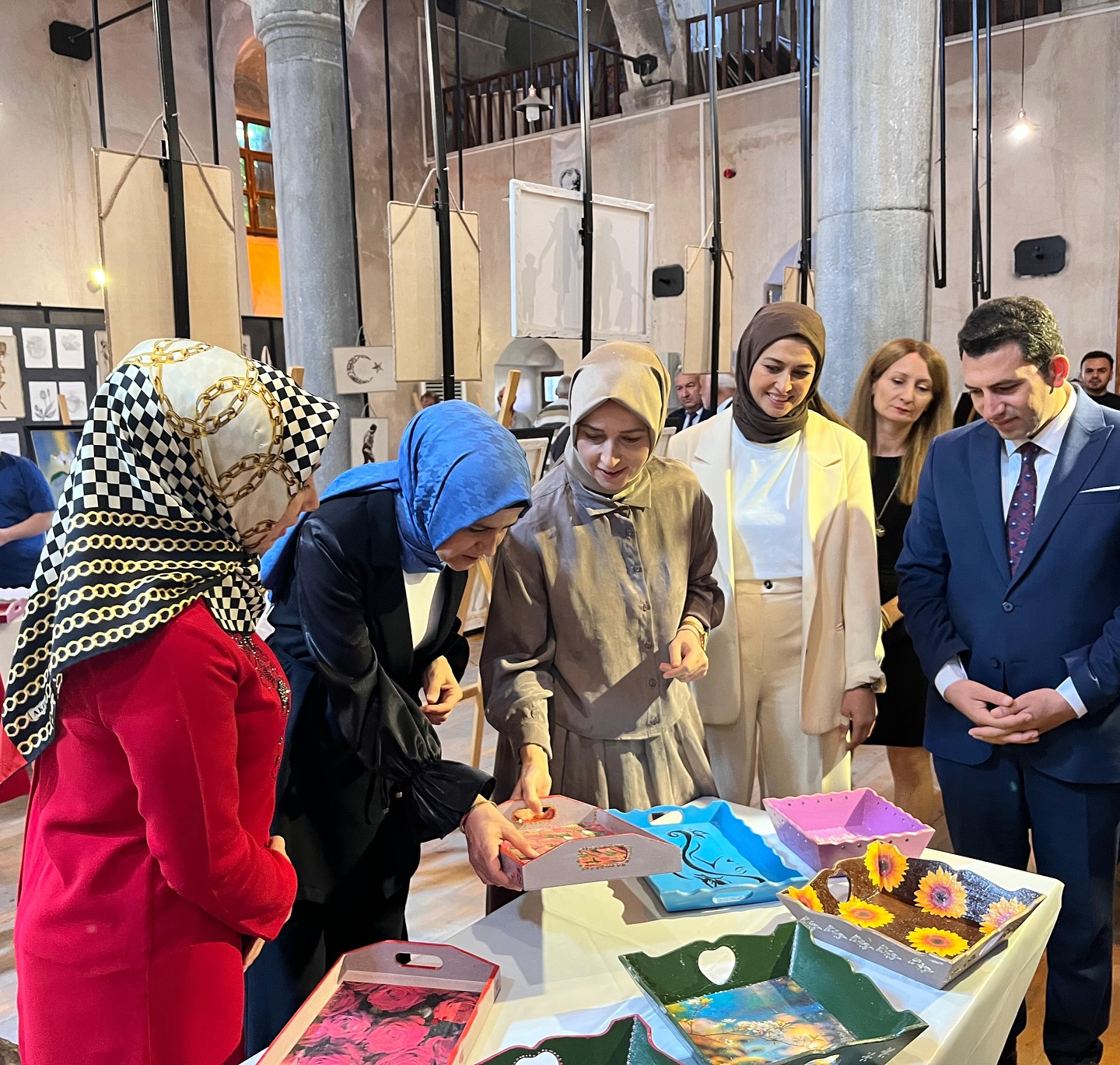 542993277 18062029793580727 7976658753852507381 N