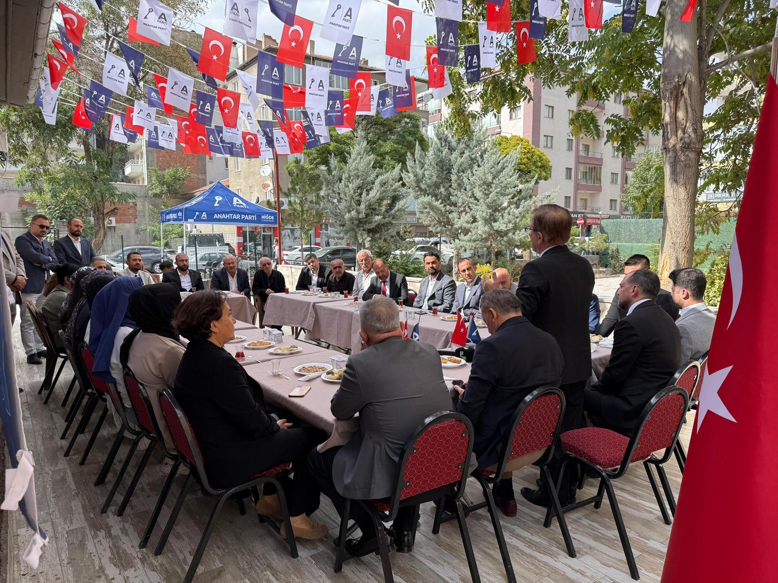 78674F1F 6715 494F B2A3 76A8394E266E