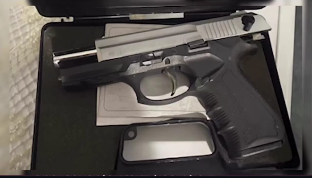 7D9F7624 2557 4C9D B55D 9C84E1Ee43C8