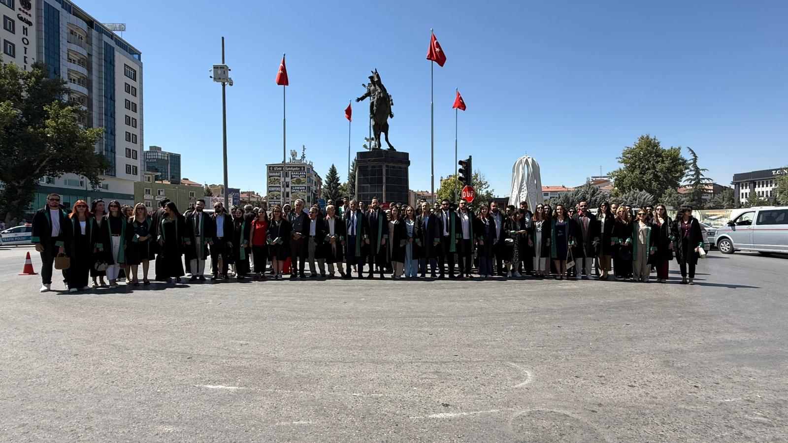 9A7B6F99 1F99 4Bef Bc1D 8Ec951454A9E