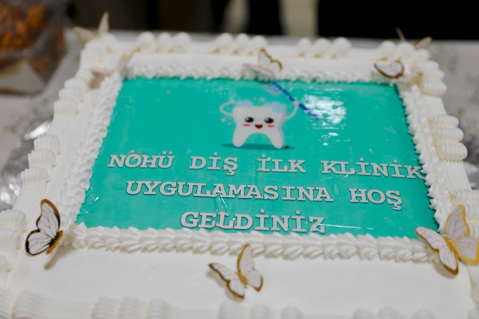 G0 Vrgg U Xc A A C Y1 J