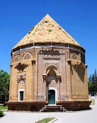 Hüdavent Hatun Türbesi̇