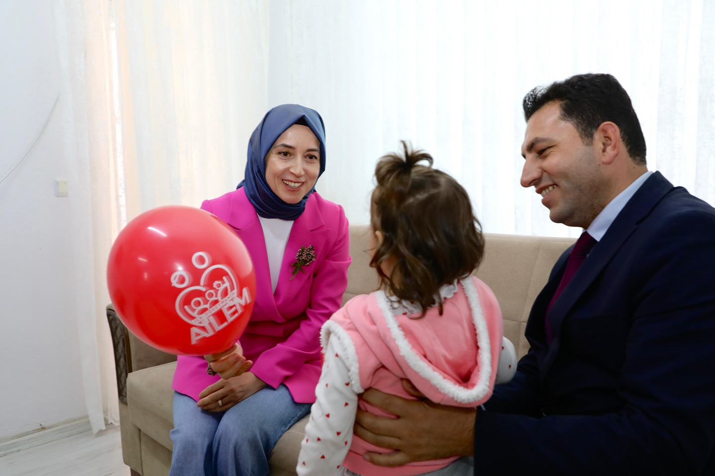 562818306 18066643778580727 483807314791908840 N