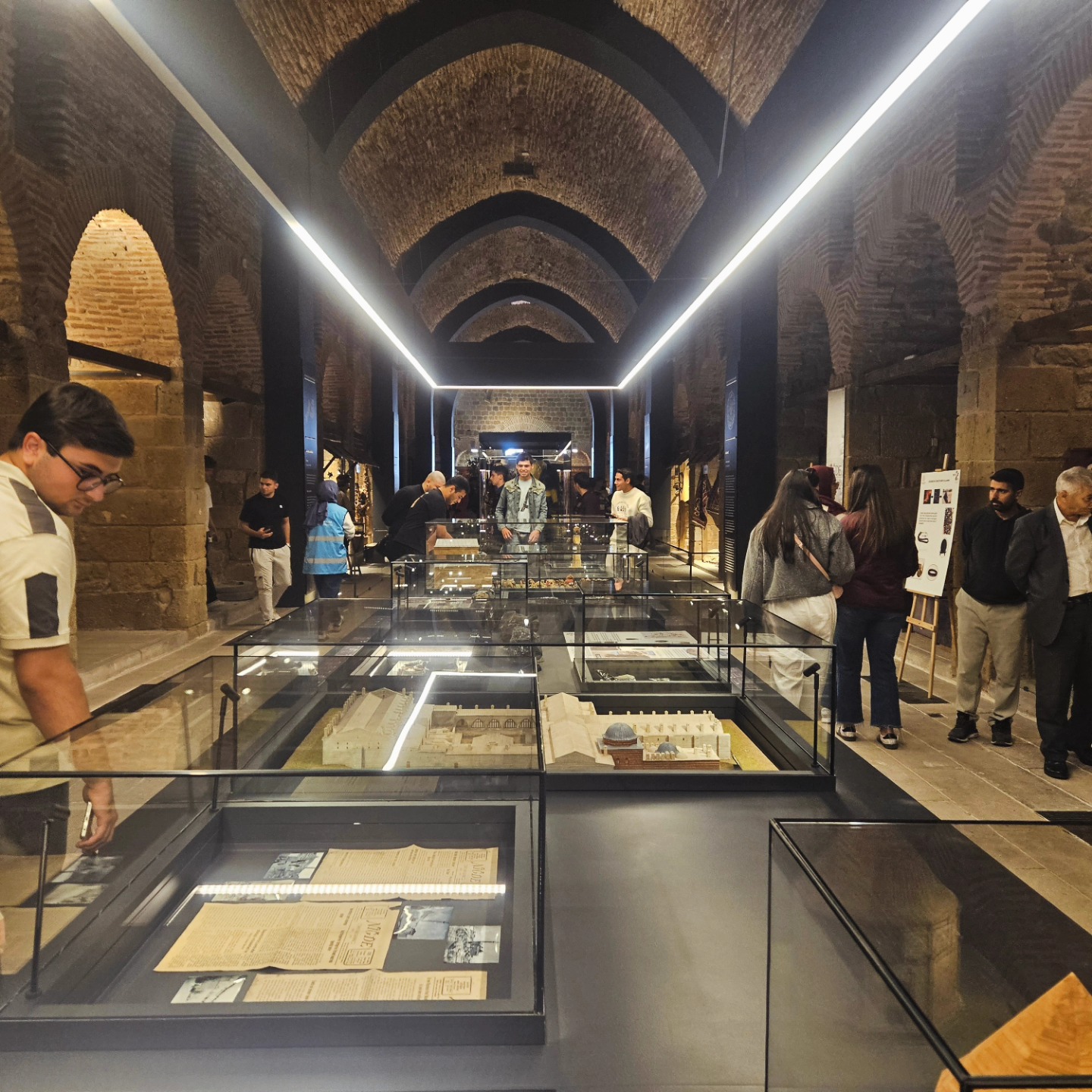 565707444 1398141615652175 548687277421034869 N