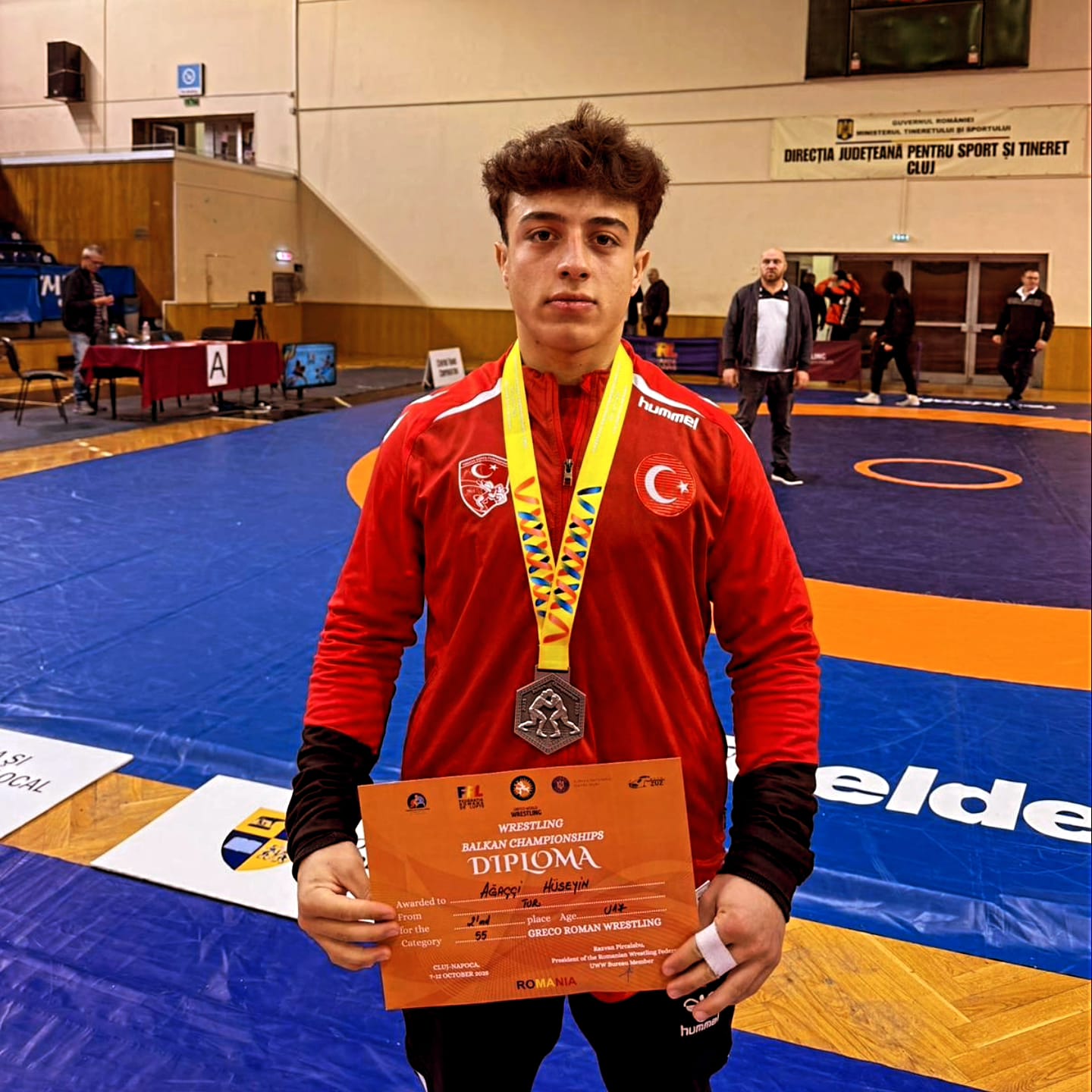 78C4Dd1B Ef2C 4929 952E 26D65E694F09