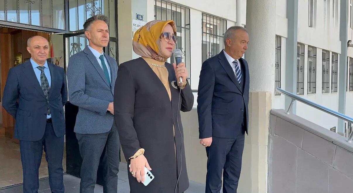 9470F4C2 366E 4F0E 96A8 D27891648566