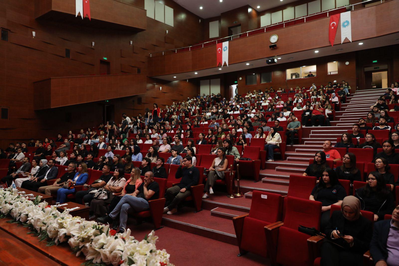 C72E4617 841F 4C82 859C 566105917Bd7