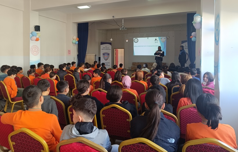 2F767C1B C965 4A6E Bfdd Cea3A019C67F