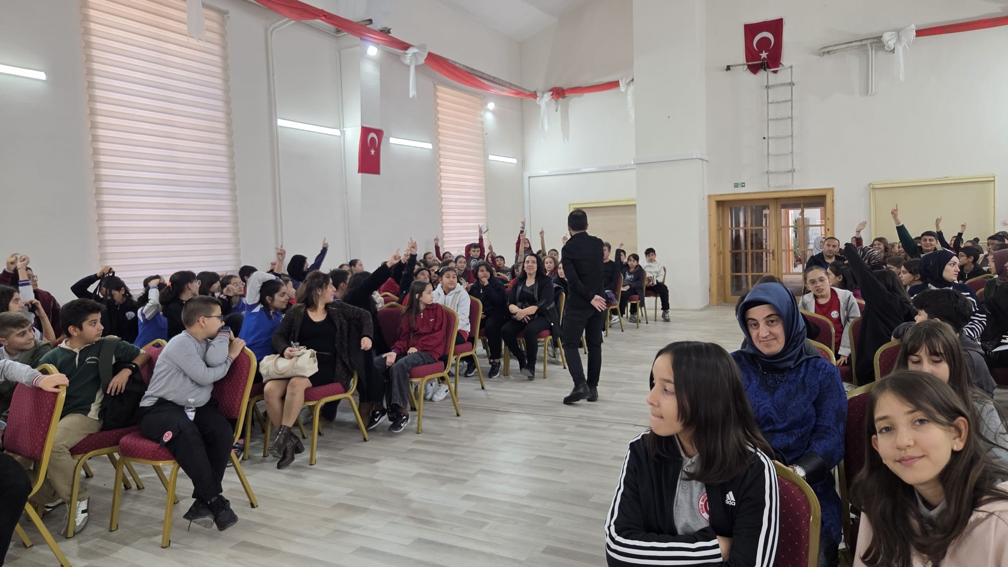 587908916 861586803233702 6989903279411004660 N