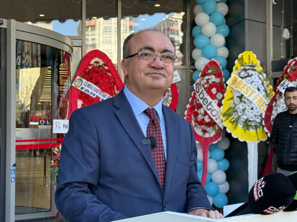 Eaa4Bddc 8C70 47C3 80A4 27F825D0C3Ee