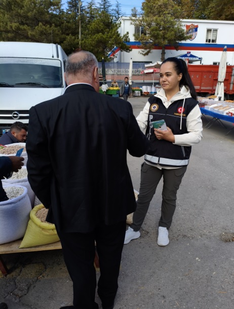 Ef01B10F C5Af 4307 B4Ba 1361562B7E6F