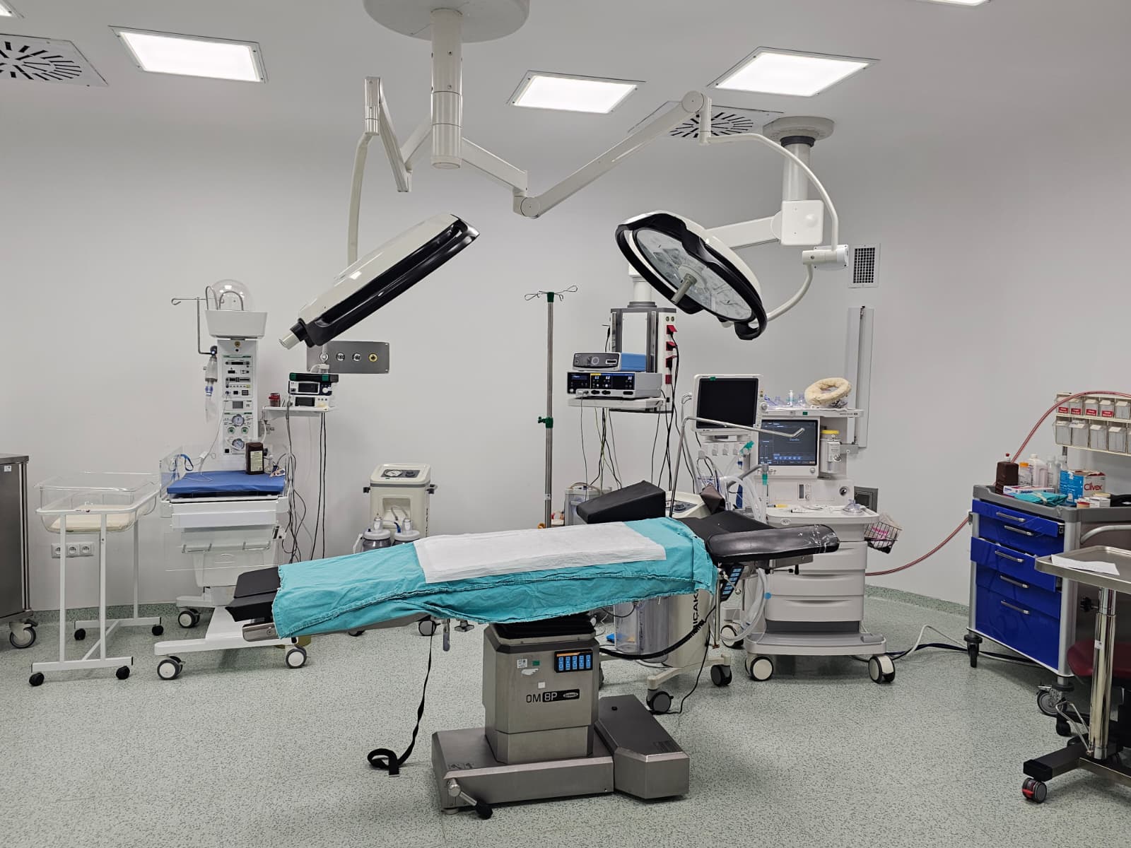 54835210 4281 4299 B532 74C80428Effc