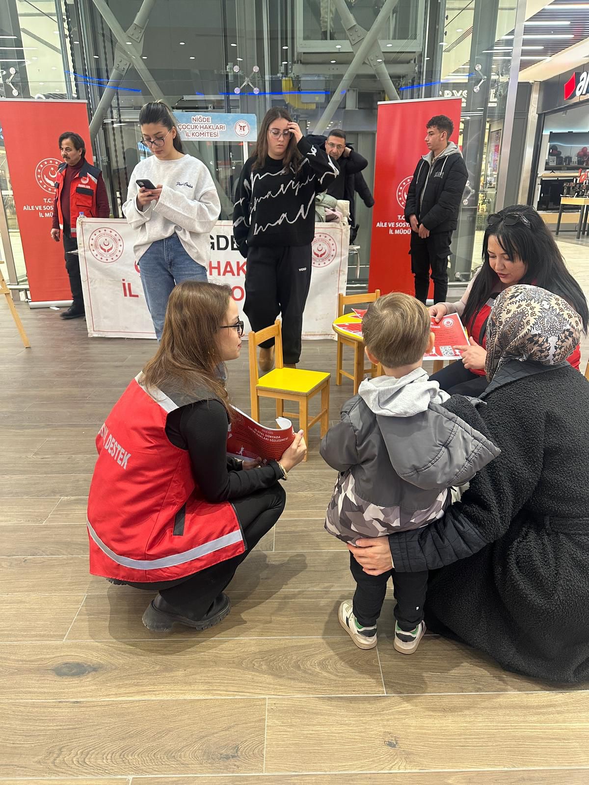 606006616 18074693504580727 5586724132120369394 N