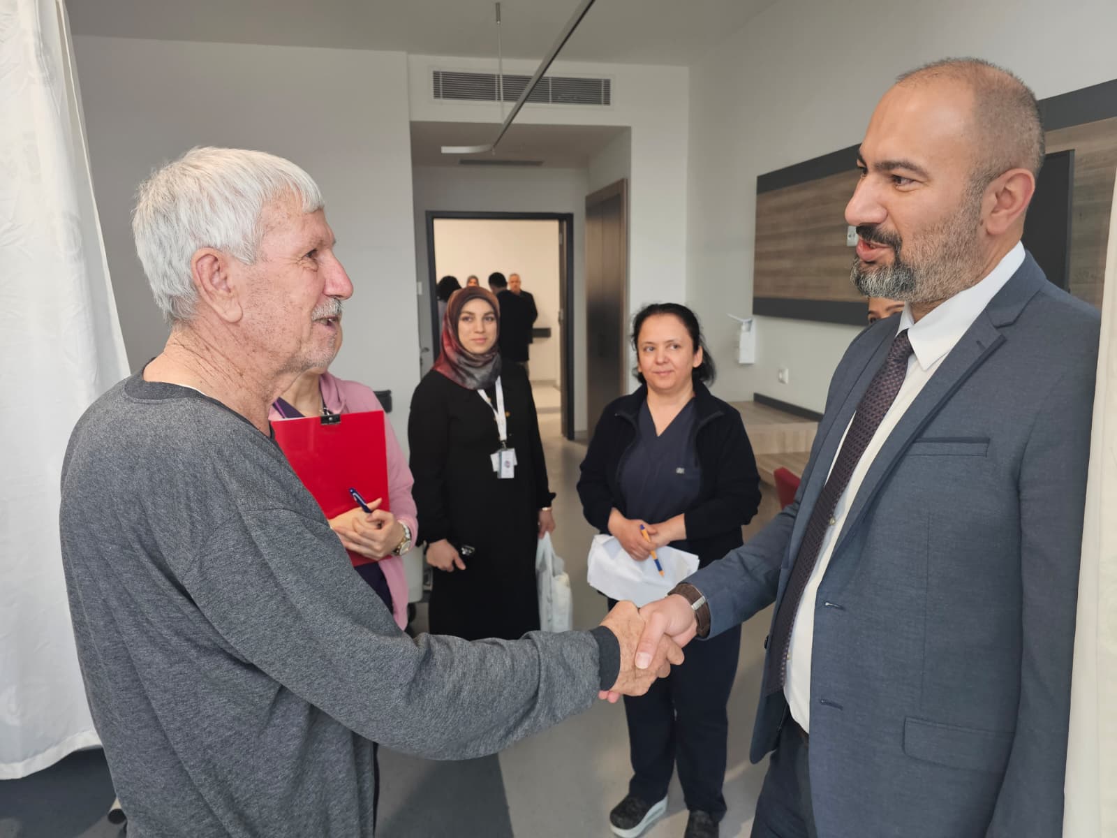 E68A892F 34D5 4D22 Acb1 00Bd70Fd9D6F-1