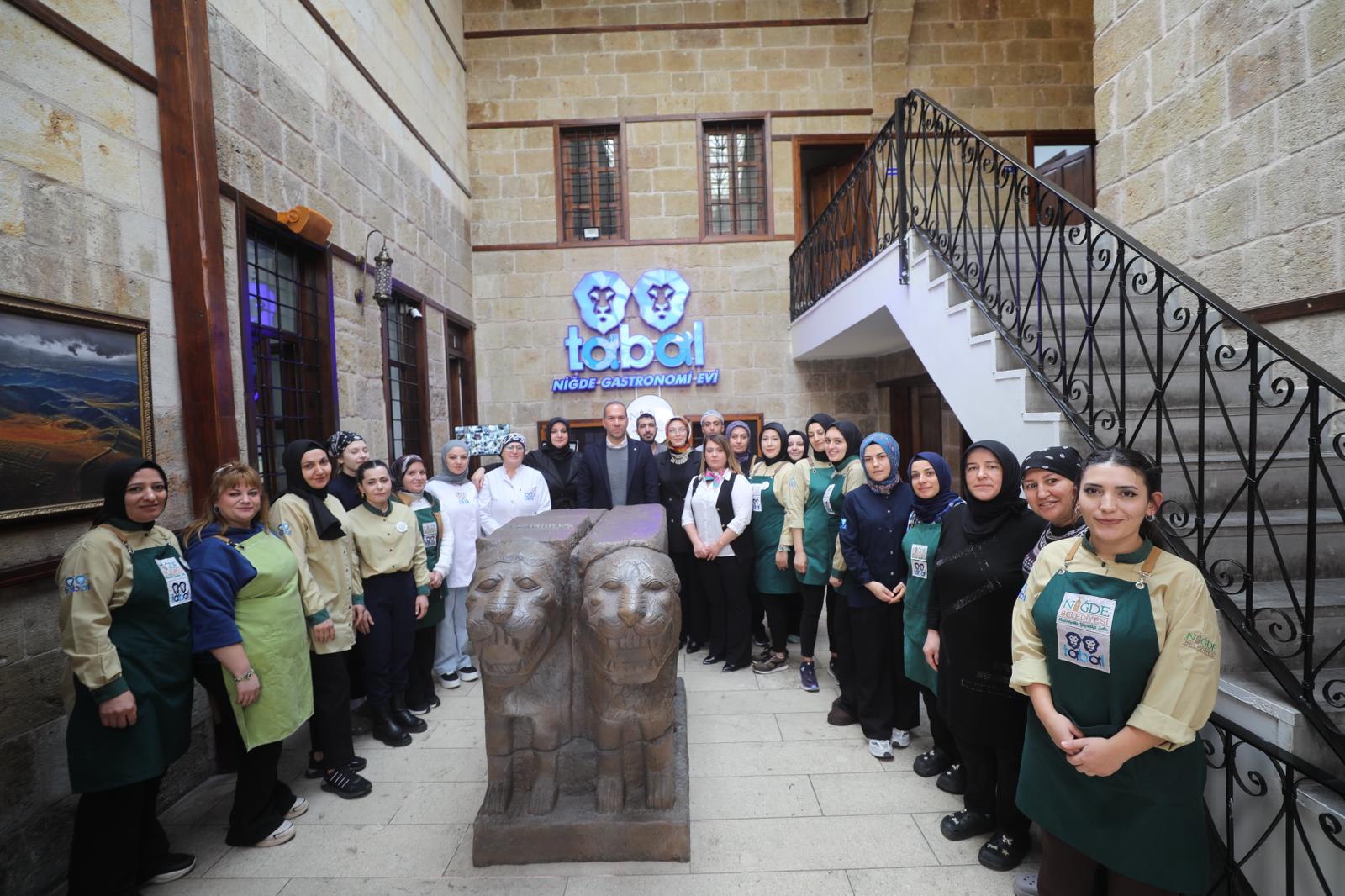 Ea94Fe40 Df39 46Bc A4A0 41Ce56A3148B