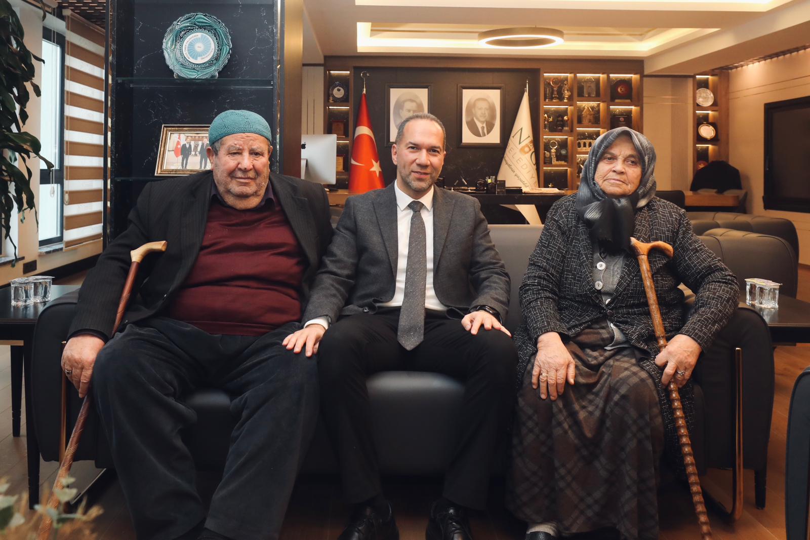 Fdde79Be 2Fdf 44E2 825B B30Df4A56263