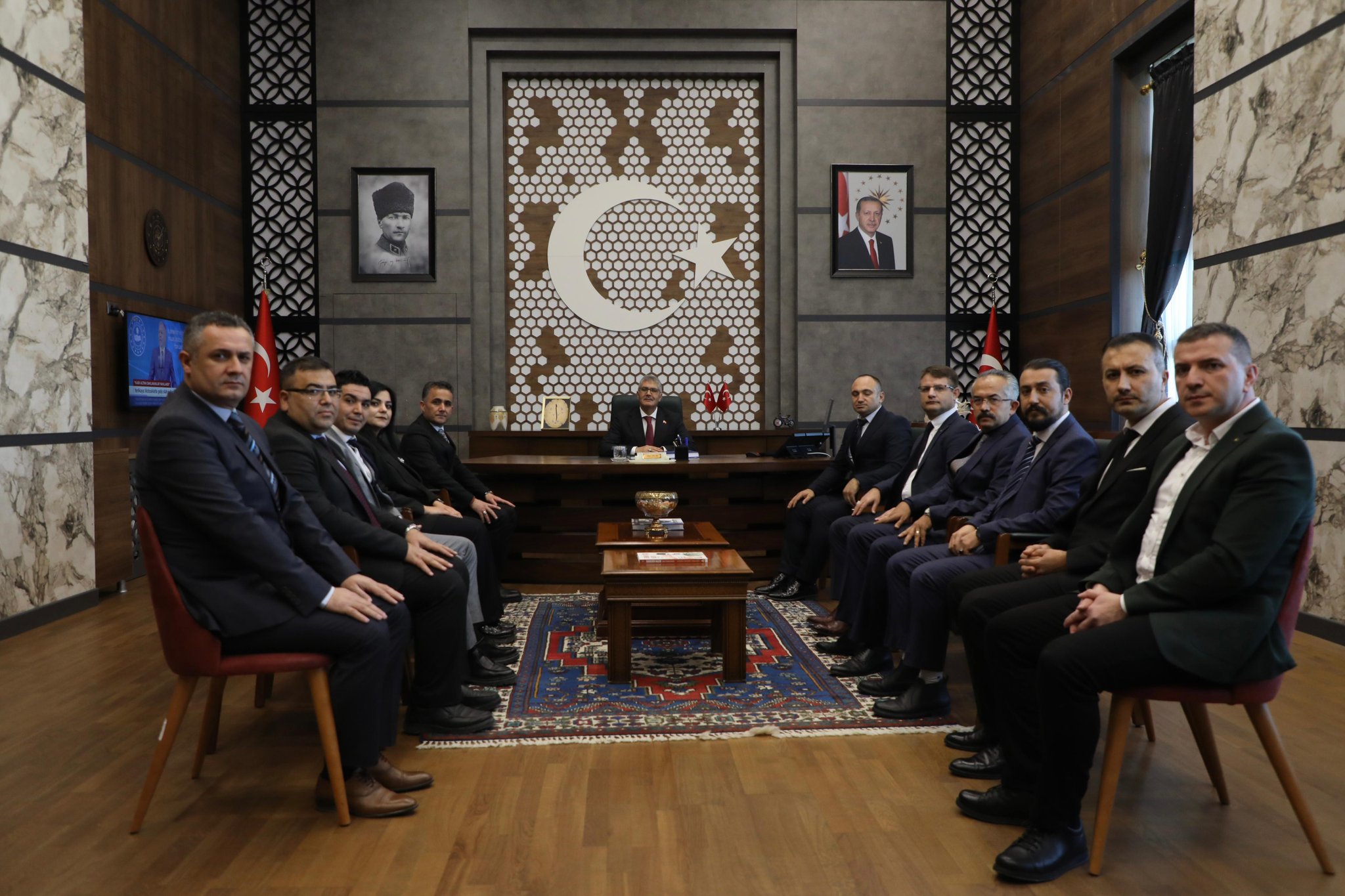 G8 Xjuy M X M A Ef L 7