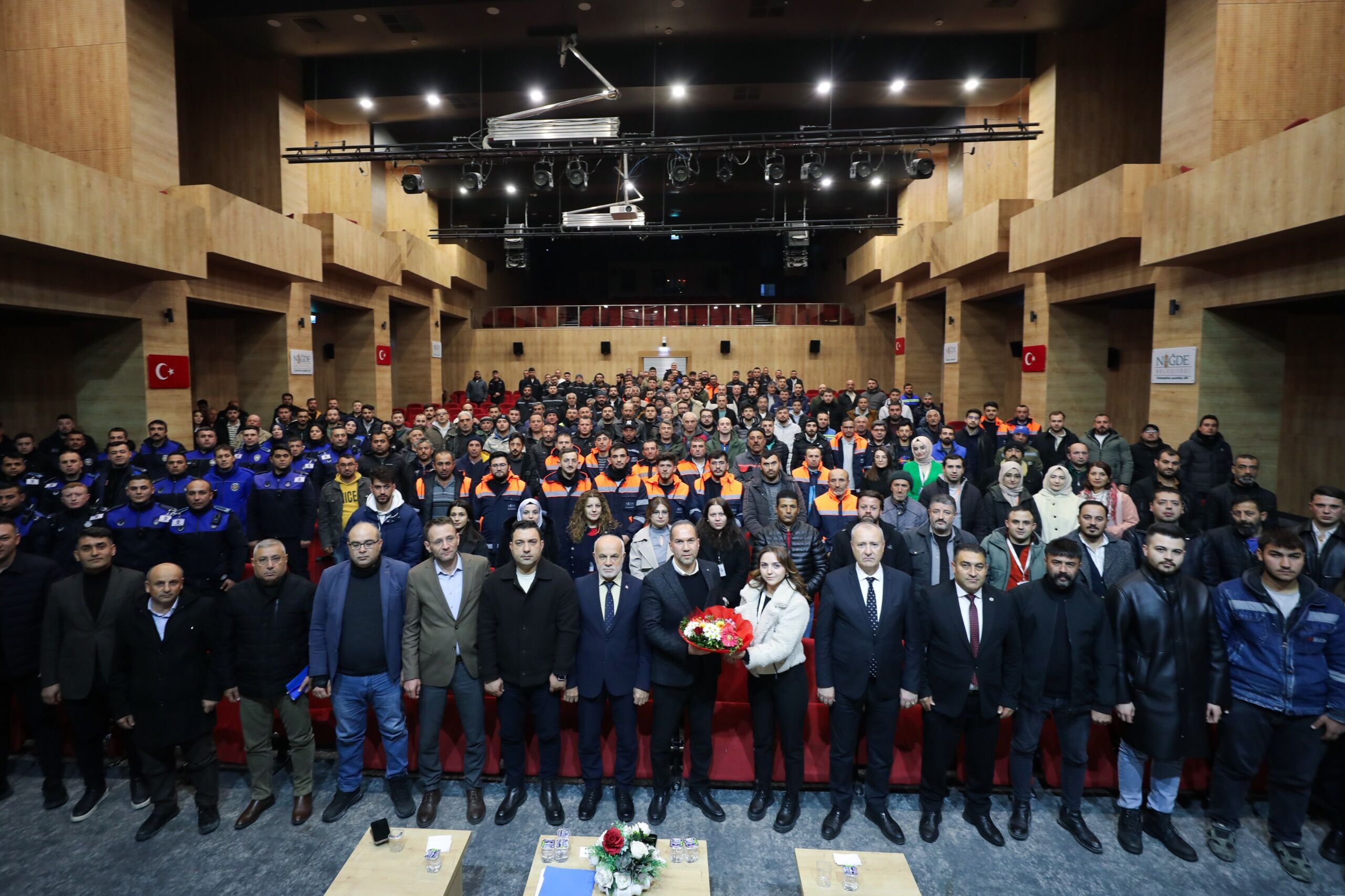 8748B00B Ede2 44Ef B789 7E4E03Be09E5