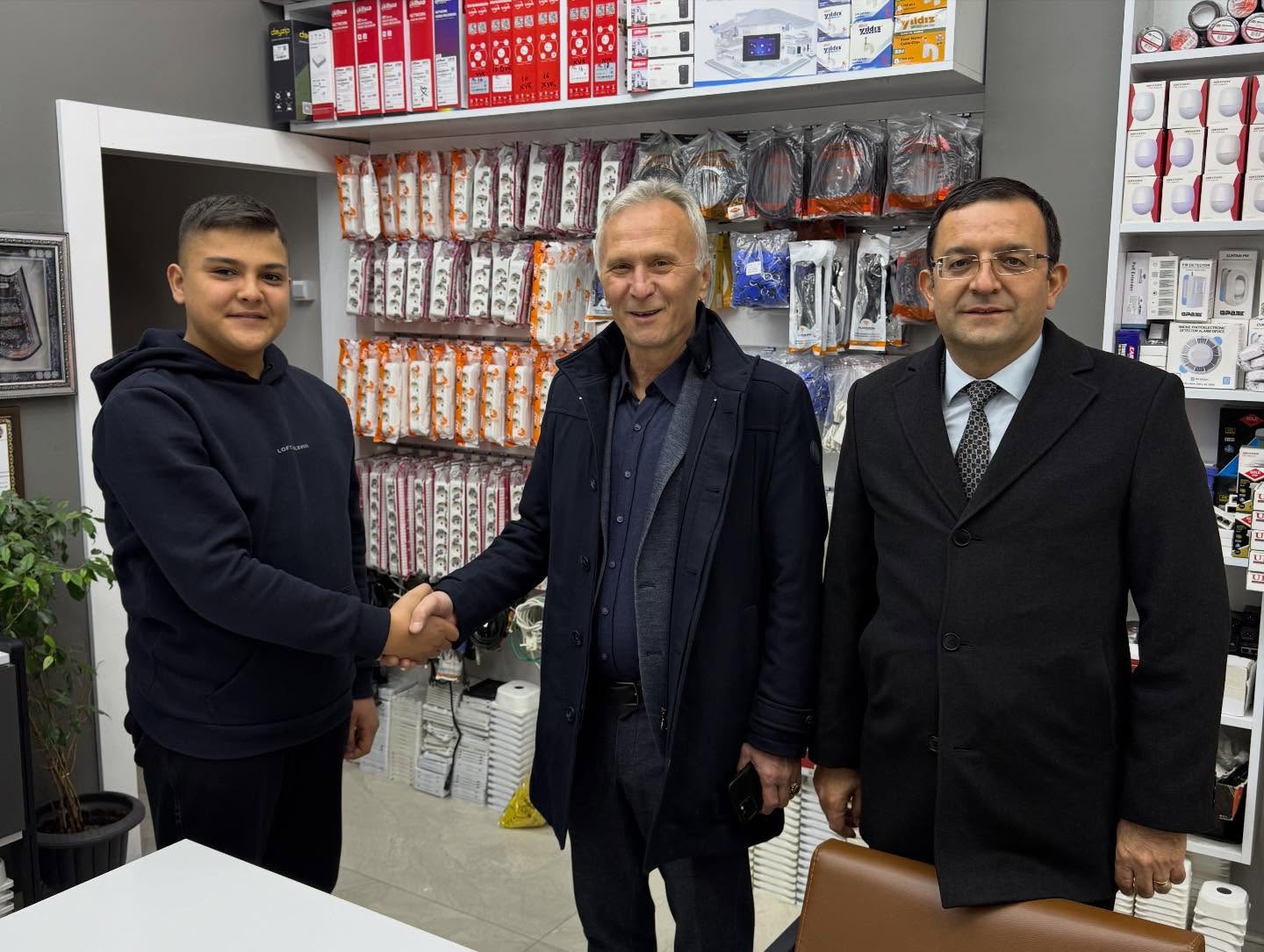 “Hayırlı Günler Komşum” Ziyaretleri Devam Ediyor 3