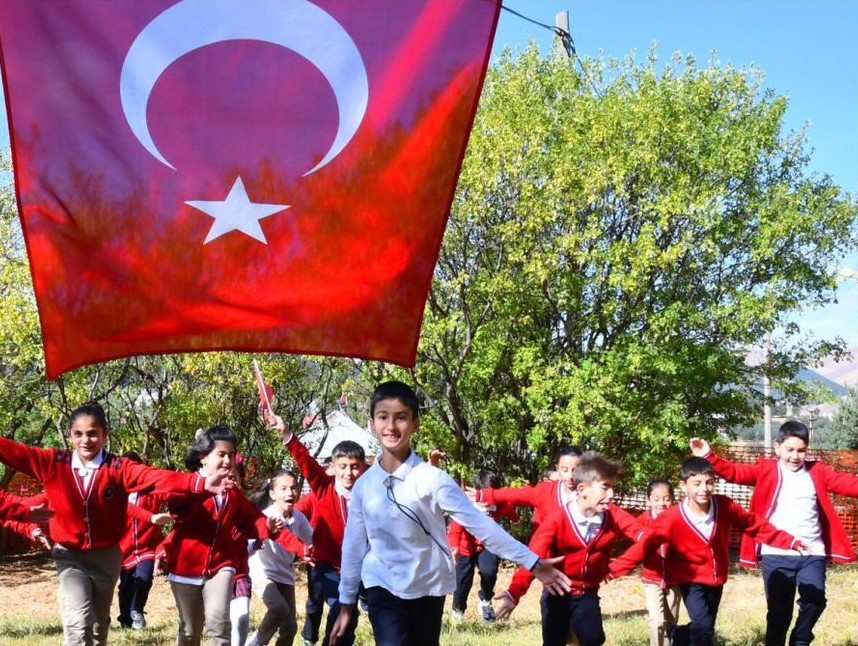 Okullarda İkinci Dönem “Bayrak Teması” Ile Başlıyor 1