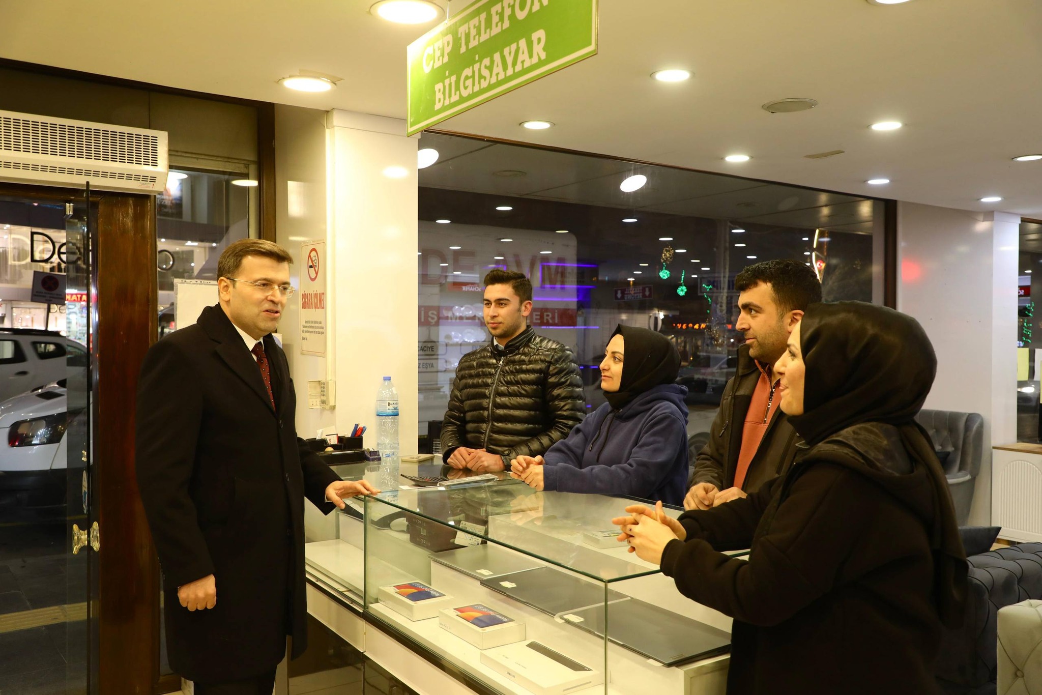 Vali Akmeşe Esnaf Ve Vatandaşları Dinledi 3