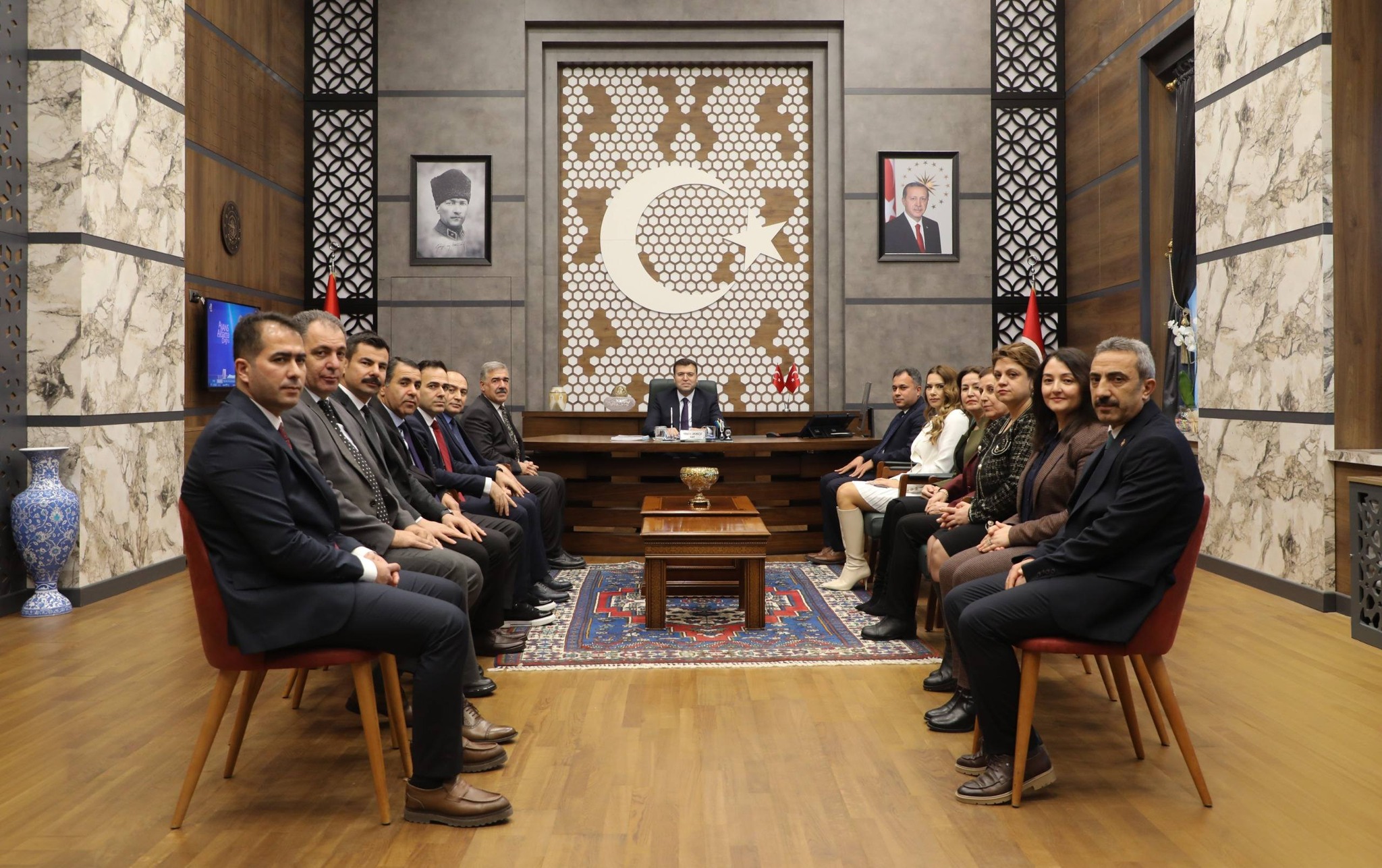 Vali Akmeşe’ye Ziyaretçilerini Makamında Ağırladı 9