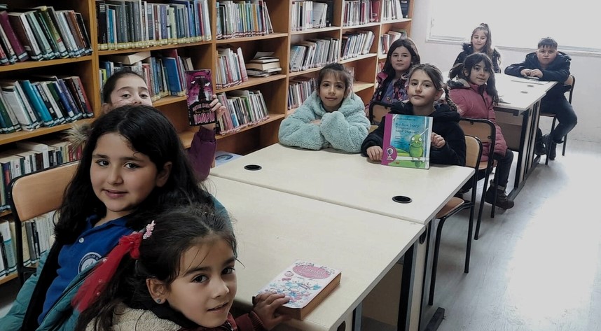 Gümüsler Minikler Kütüphane 2