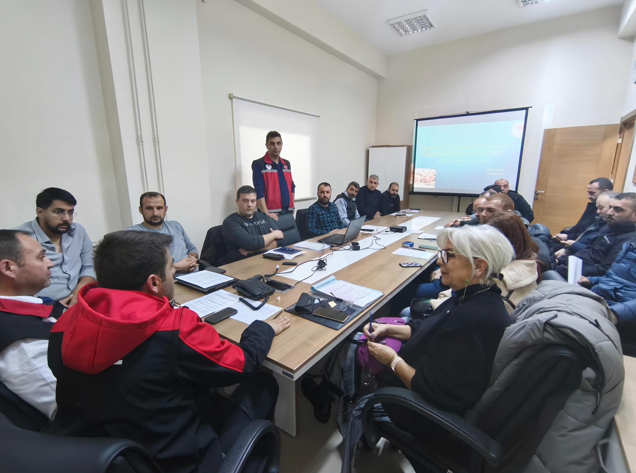 Kanatlı Hayvan Yetiştiricilerine Biyogüvenlik Eğitimi 1