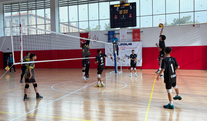 Okul Sporları Voleybol Yarı Final Heyecanı Web 3