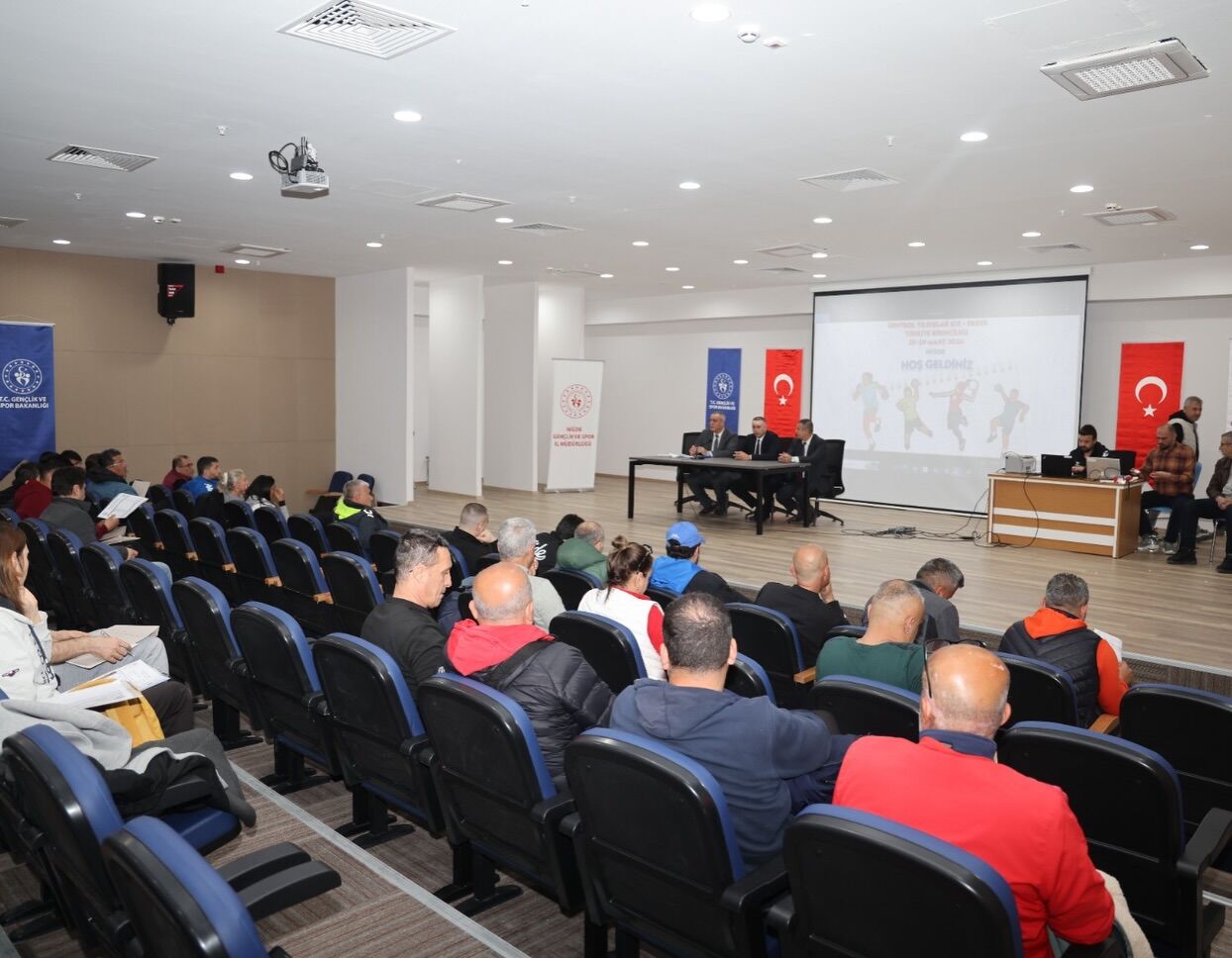 Hentbolun Yıldızları Niğde’de Sahaya Iniyor! 1