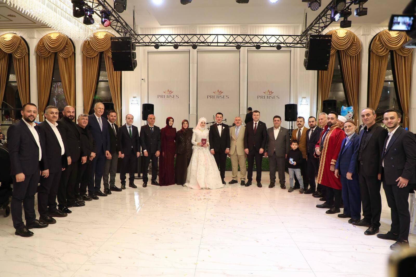 Niğde Protokolü Nikâh Töreninde Bir Araya Geldi 2