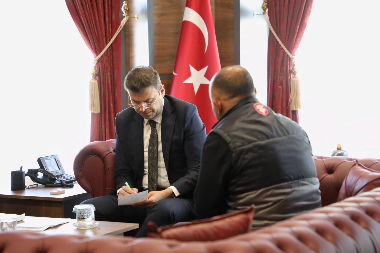 Akmeşe Sorunları Dinledi Çözüm Talimatı Verdi 2