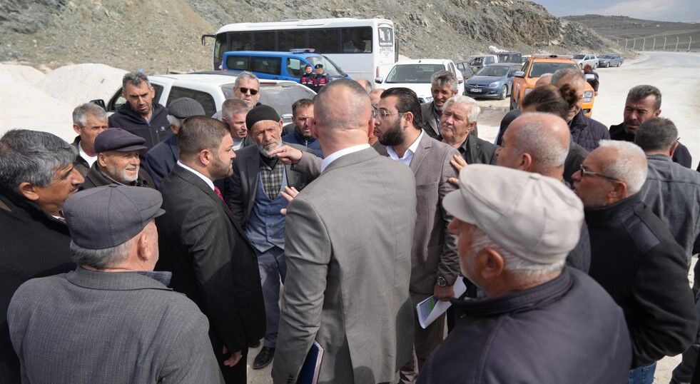 Kamp Projesi Iki Beldeyi Karşı Karşıya Getirdi