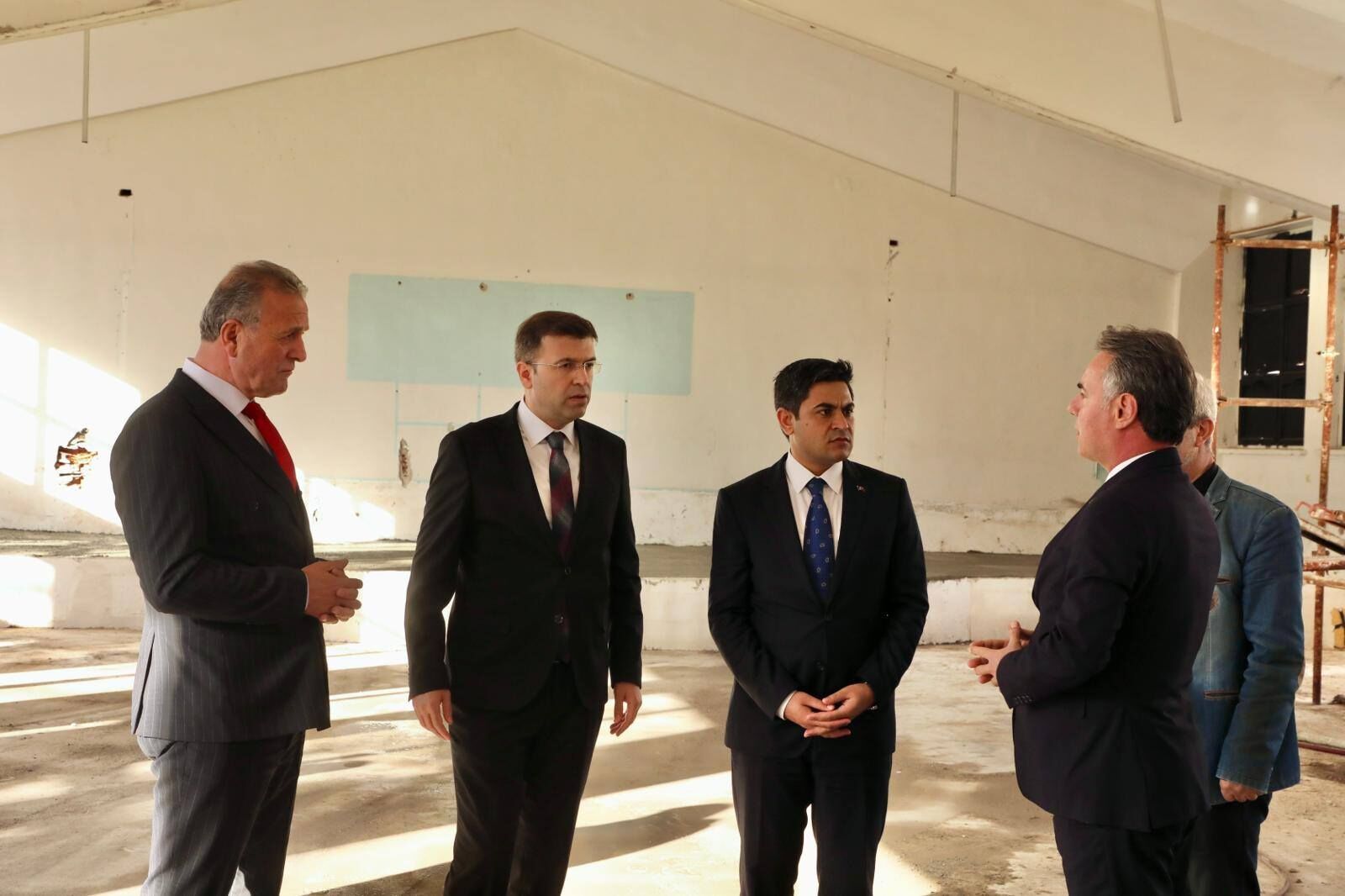 Vali Akmeşe Altunhisar’ı Ziyaret Etti 2