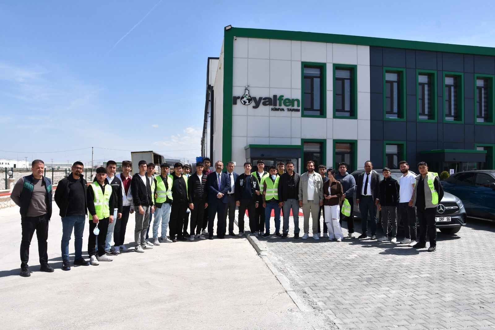 Whatsapp Image 2026 04 17 At 10.50.08 (1)