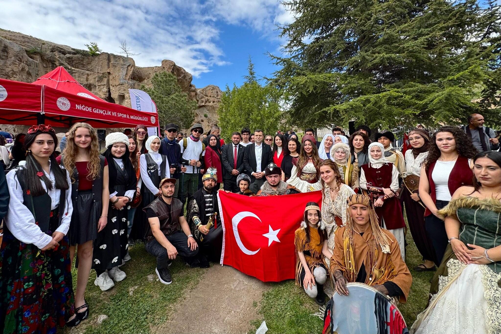 Gümüşler Defile 4